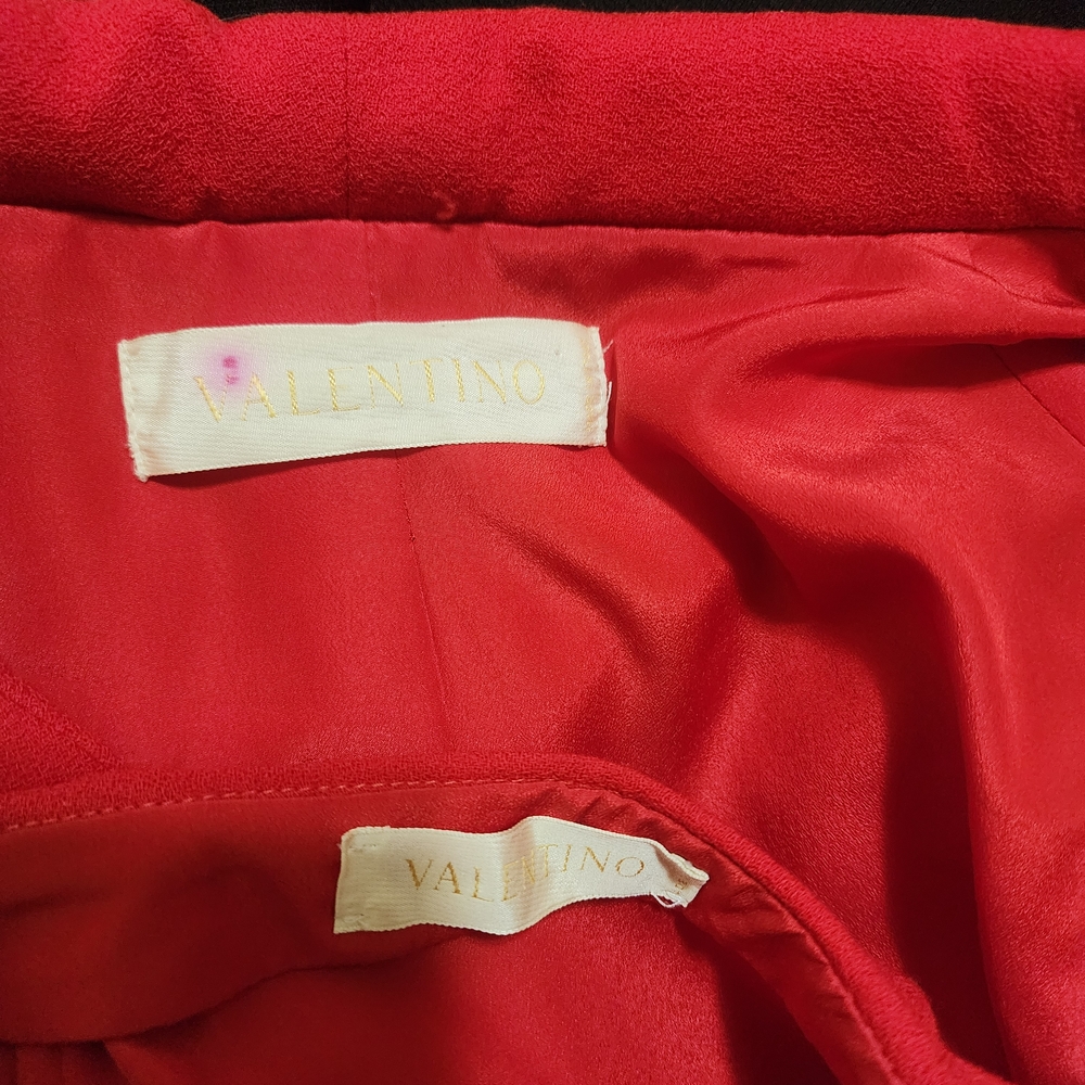 Red Two-Piece Skirt Set - Picture 11 of 12
